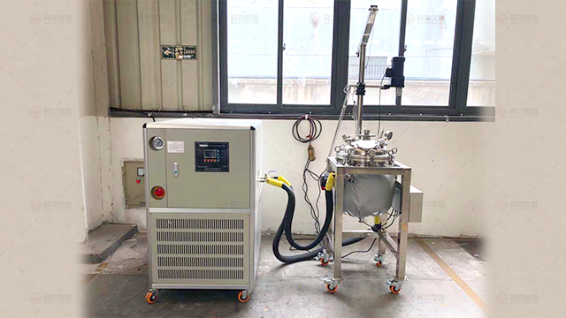 上?？婆d儀器與聚威工程塑料 （上海）有限公司